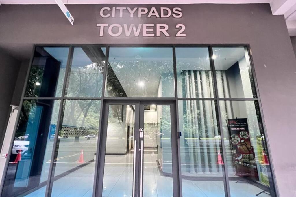 Apartemen 合一民宿 Unity At Jesselton Quay New Seaview Netflix 2-6pax Free Parking