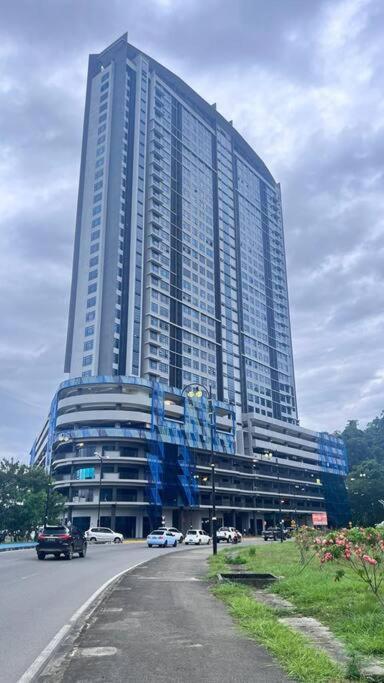 Apartment 合一民宿 Unity At Jesselton Quay New Seaview Netflix 2-6pax Free Parking *
