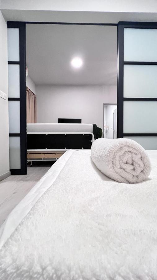 Apartment 合一民宿 Unity At Jesselton Quay New Seaview Netflix 2-6pax Free Parking Kota Kinabalu